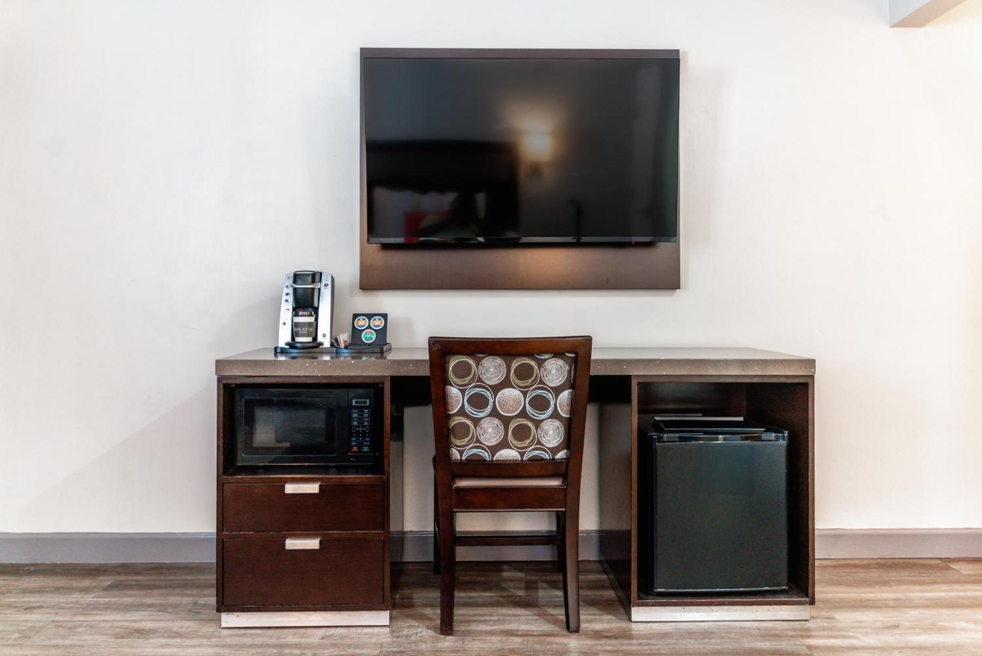 Inn At 50 - Long Beach Convention Center Екстер'єр фото